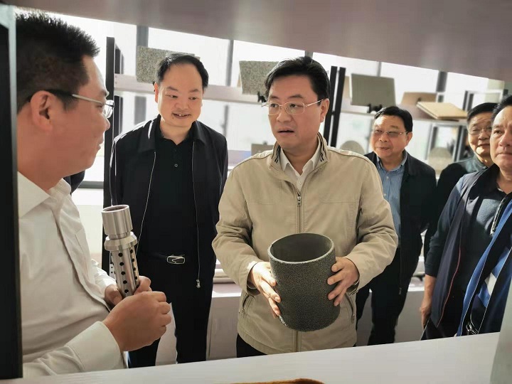 益阳市菲美特新材料有限公司,菲美特新材料,益阳多孔泡沫金属材料,泡沫镍生产,益阳泡沫铜
